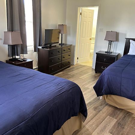 Middleton Motel & Suites Bagian luar foto