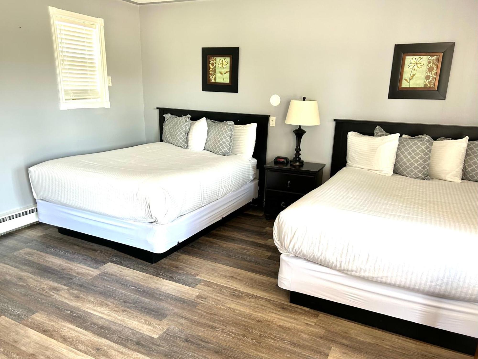 Middleton Motel & Suites Bagian luar foto