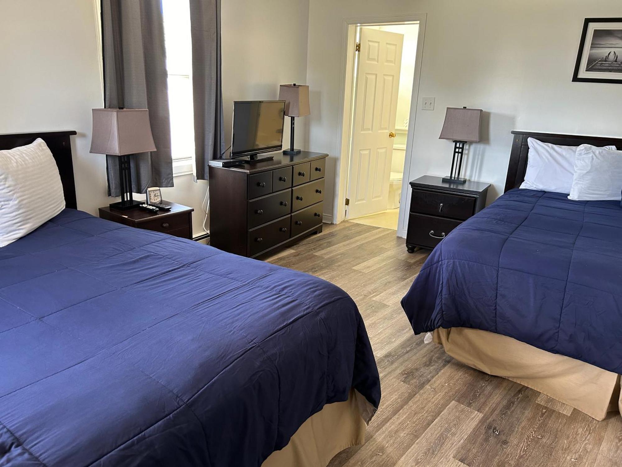 Middleton Motel & Suites Bagian luar foto