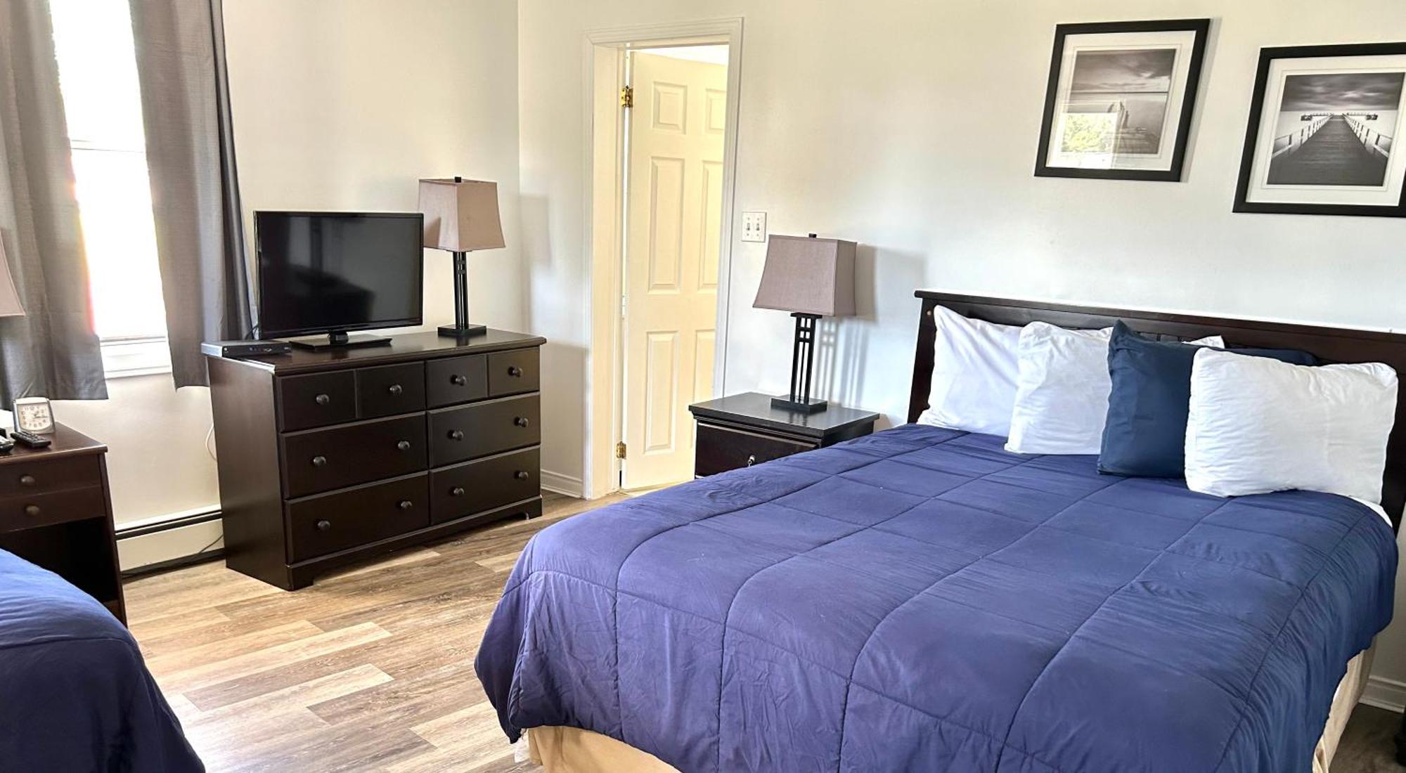 Middleton Motel & Suites Bagian luar foto