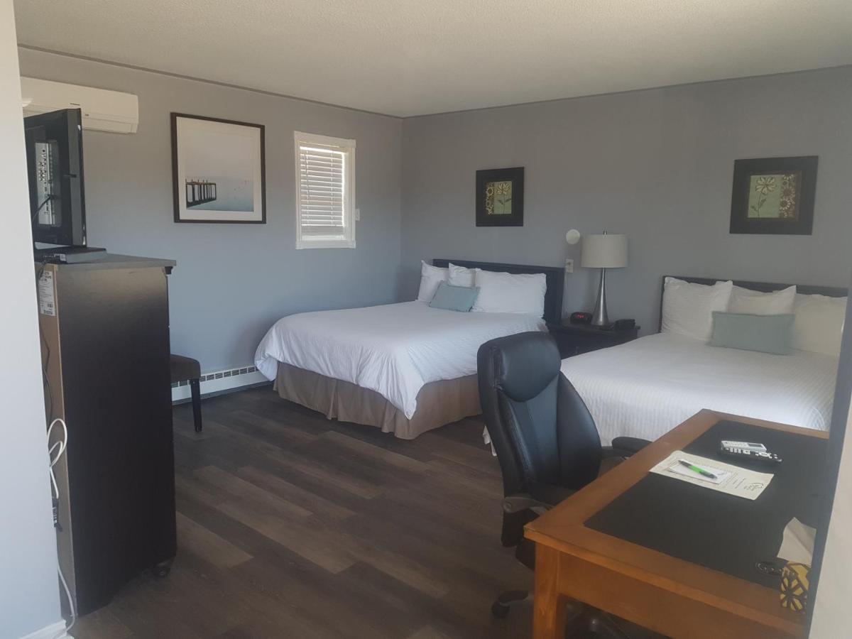 Middleton Motel & Suites Bagian luar foto